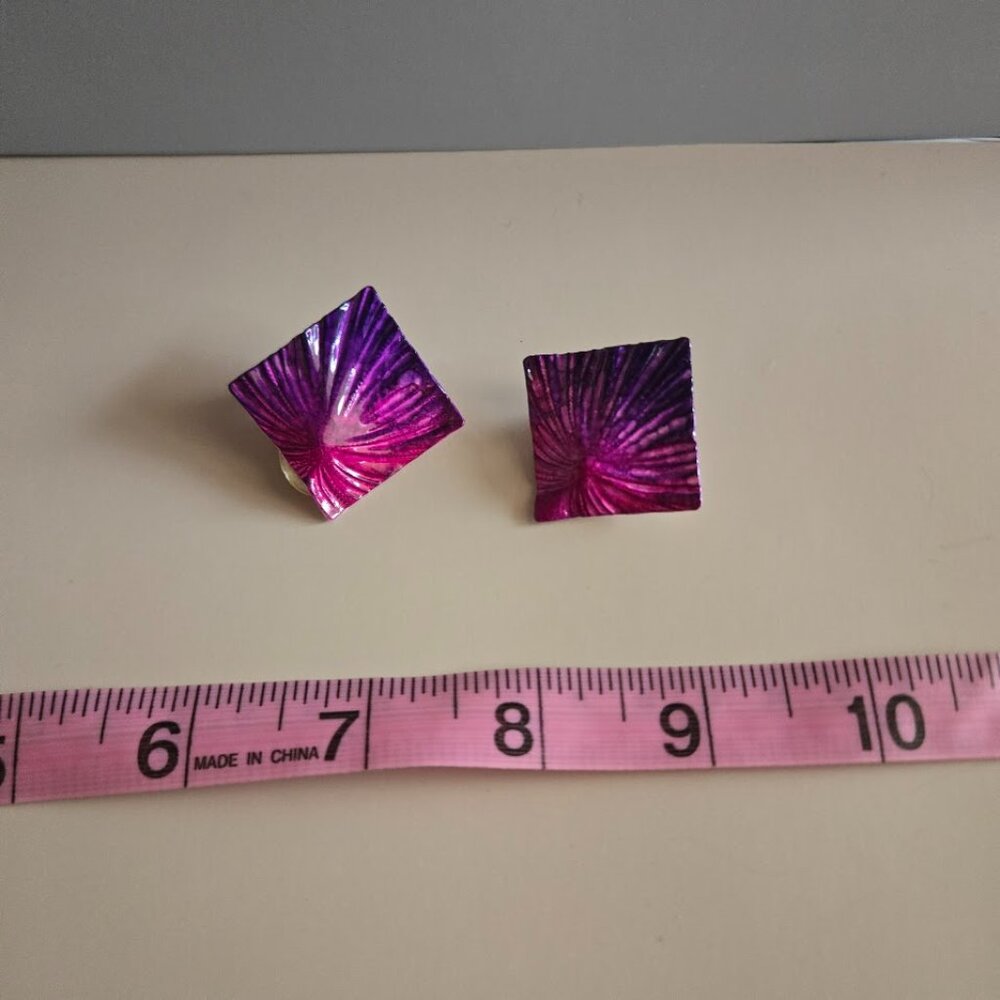 Vintage 1980s Purple Square Clip-On Earrings | Bold Retro Statement‎